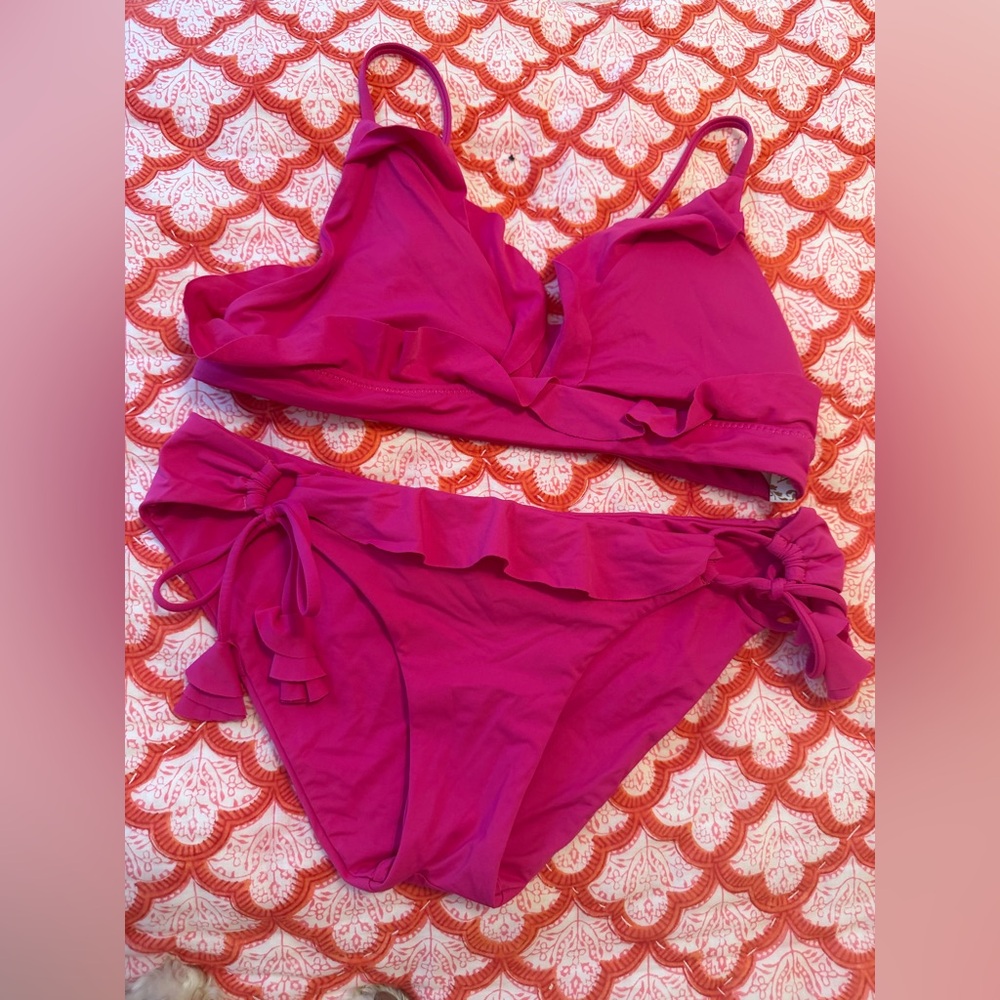BECCA Fuchsia Ruffled Bikini Set